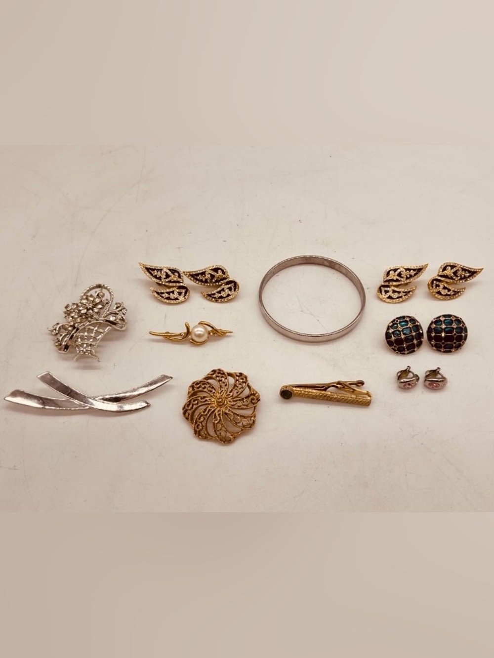 Vintage Jewelry Group Coro Bond Conventry